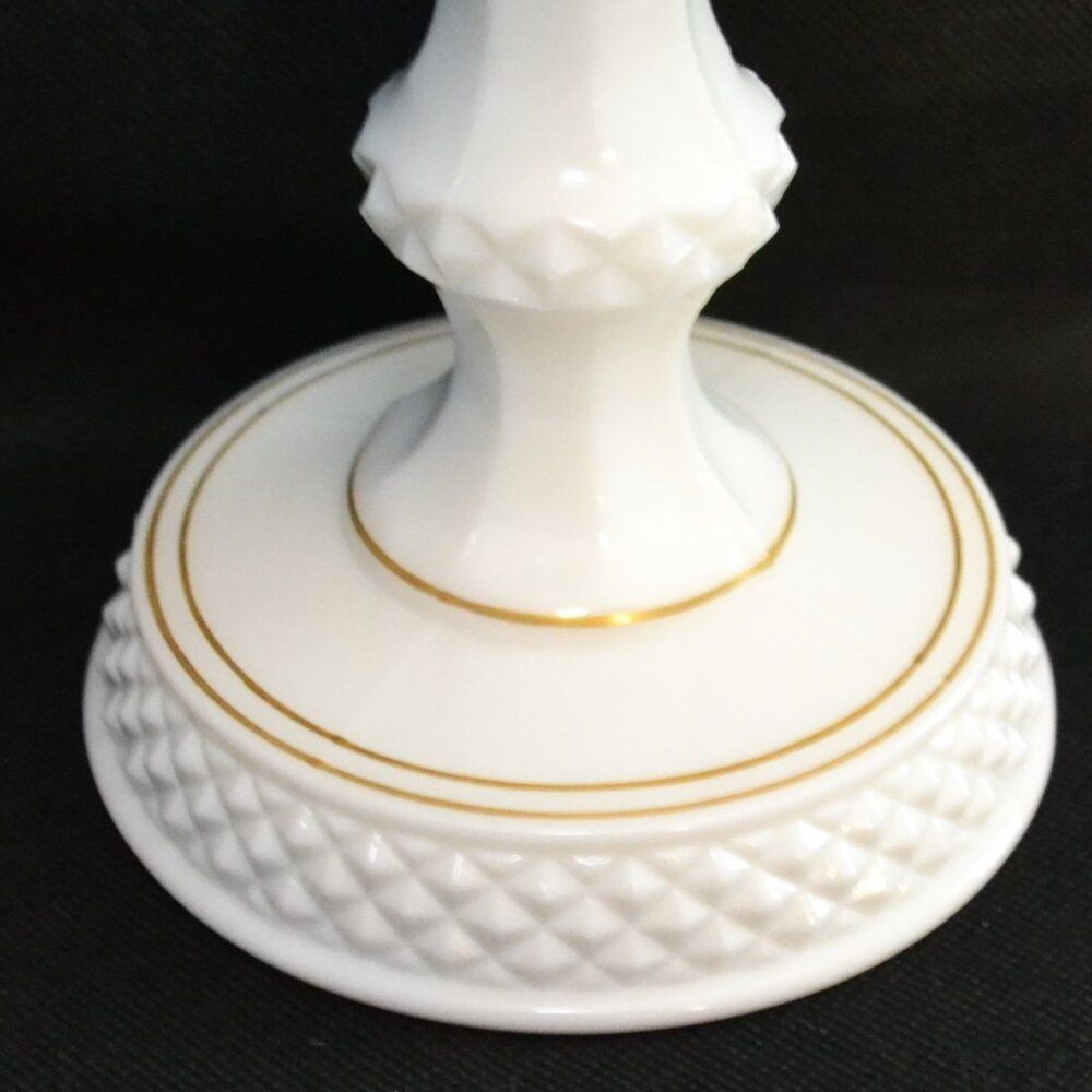 Vintage Westmoreland Milk Glass Vase/Urn With Hand Painted Roses Bows - Picture 5 of 5